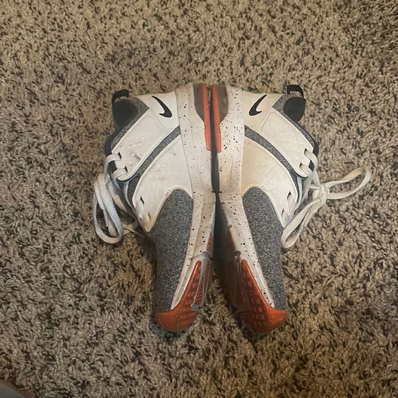 Nikes - Picture 3 of 3